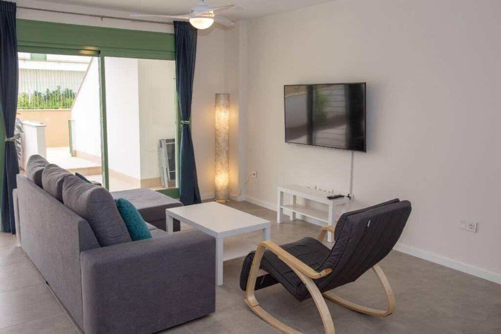 Apartment Rosa - Brand New 2 Bedroom Apartment In Cantal Homes, Ventanicas, موخاكار المظهر الخارجي الصورة